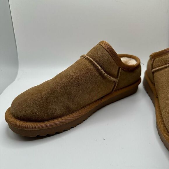 CUSHIONAIRE Women's Faux Shearling Genuine Suede cozy mule slippers +Memory Foam - Picture 7 of 7